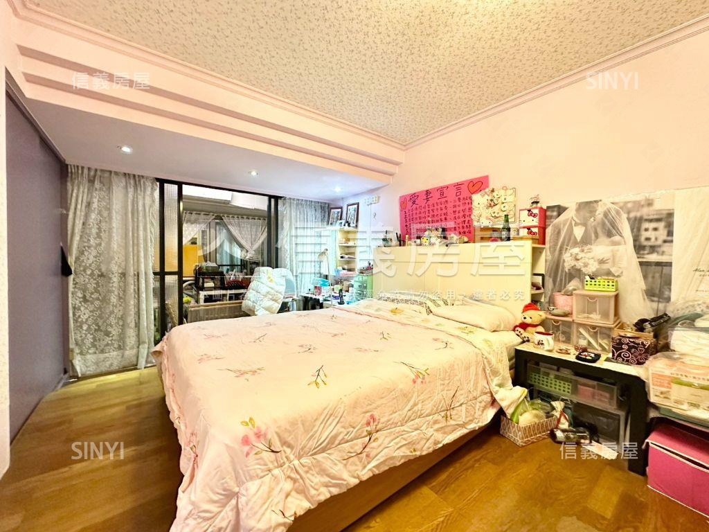 捷運迴龍２１世紀別墅豪邸房屋室內格局與周邊環境