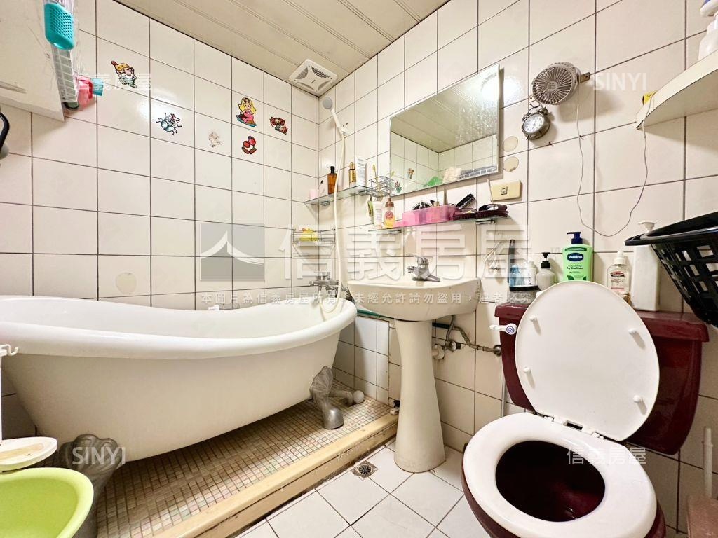 捷運迴龍２１世紀別墅豪邸房屋室內格局與周邊環境