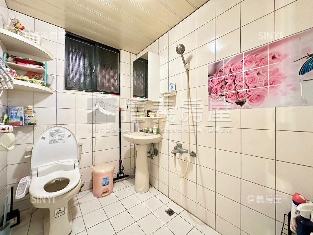 捷運迴龍２１世紀別墅豪邸房屋室內格局與周邊環境