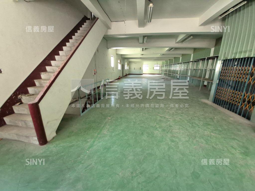新莊近捷運透天廠房房屋室內格局與周邊環境