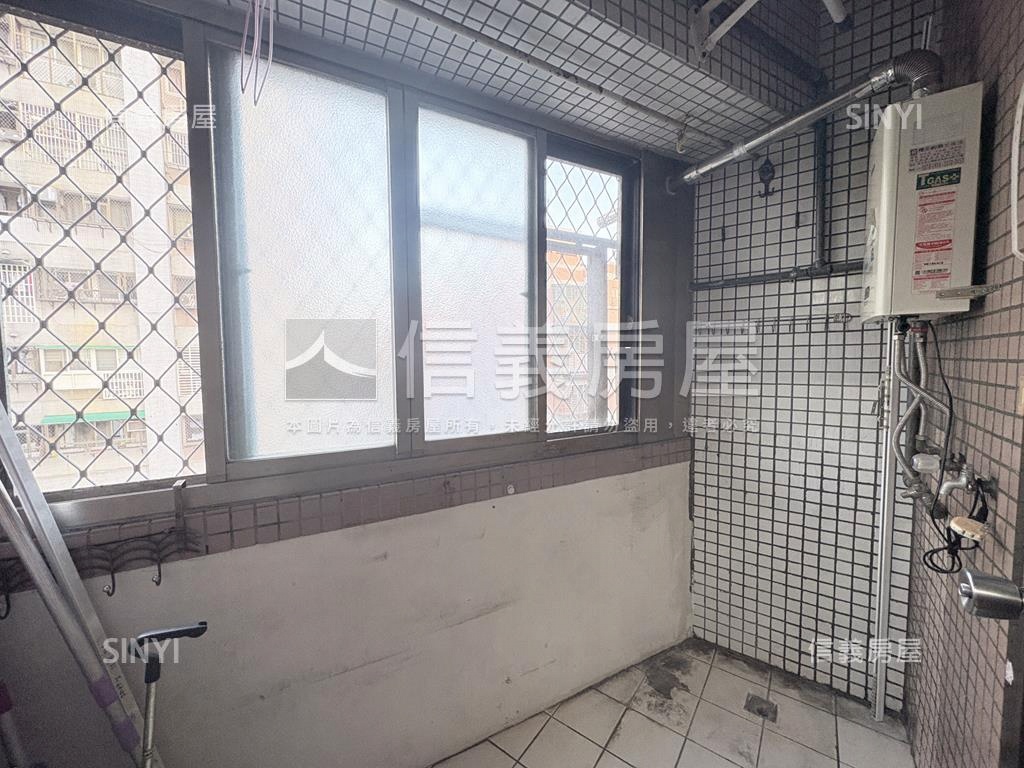 伯爵新婚首購溫馨兩房房屋室內格局與周邊環境