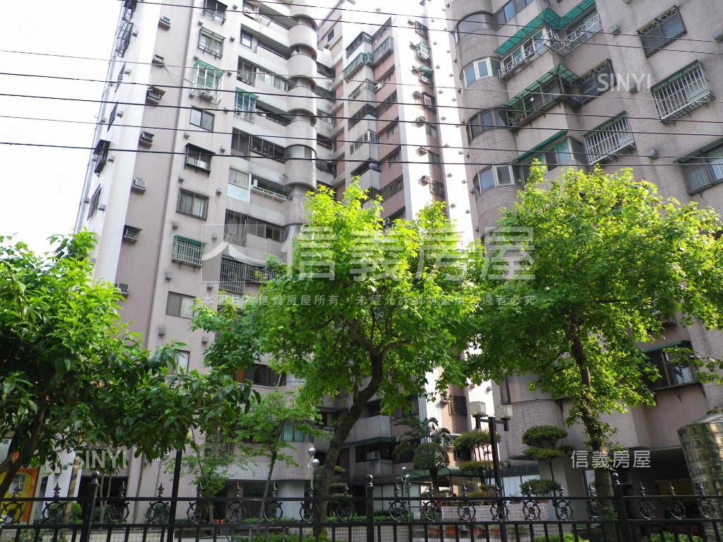 伯爵新婚首購溫馨兩房房屋室內格局與周邊環境