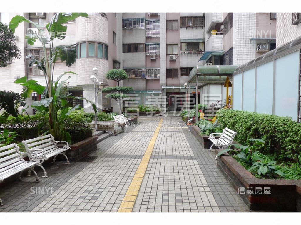 伯爵新婚首購溫馨兩房房屋室內格局與周邊環境