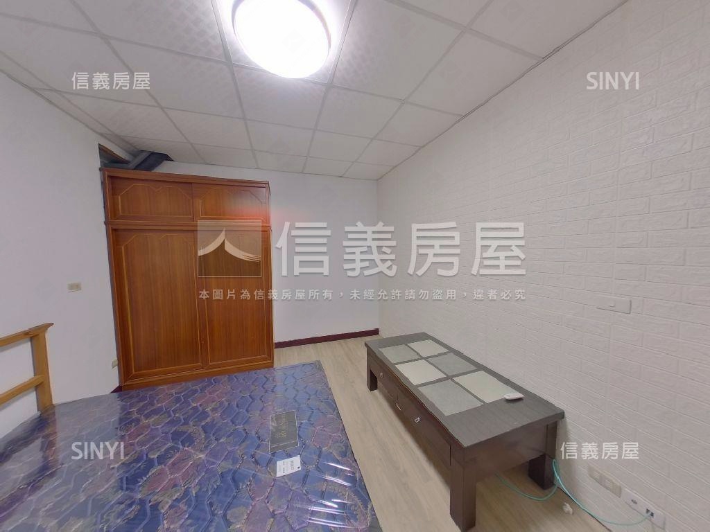 幽靜樓中樓好停車房屋室內格局與周邊環境