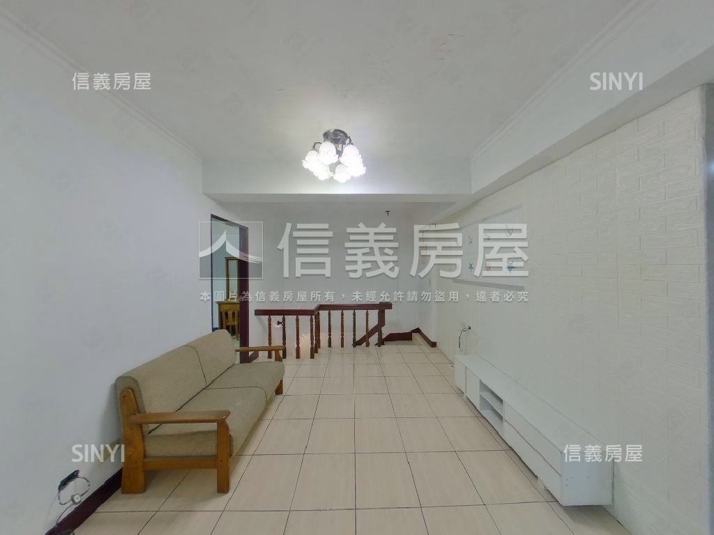 幽靜樓中樓好停車房屋室內格局與周邊環境