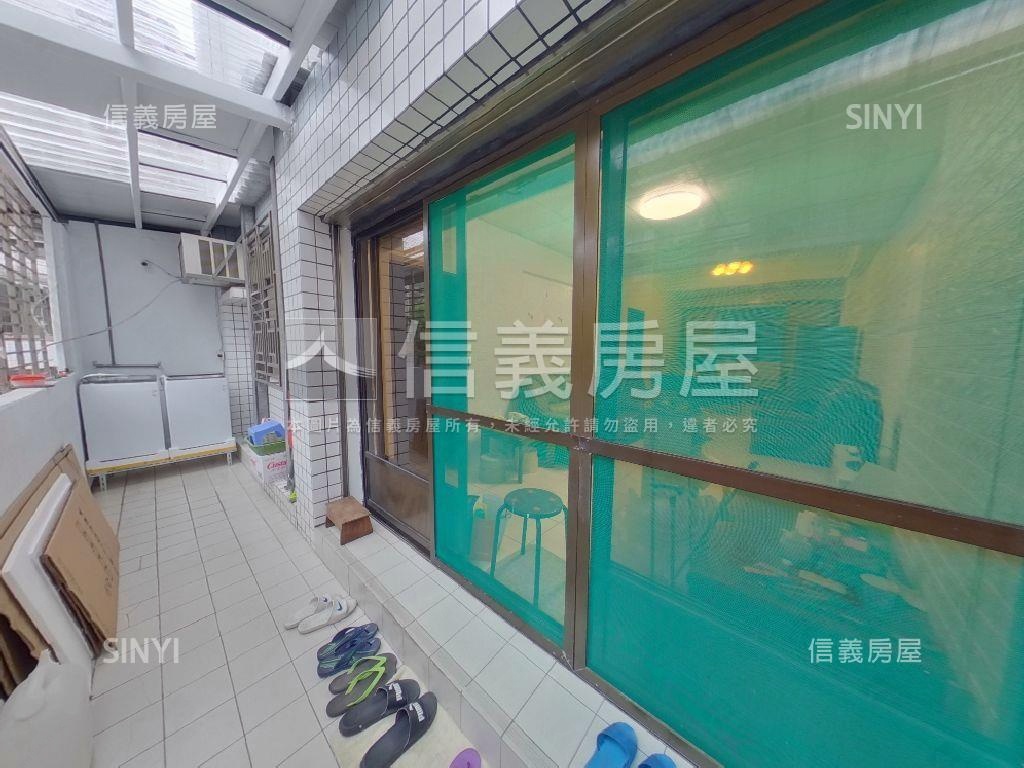 幽靜樓中樓好停車房屋室內格局與周邊環境