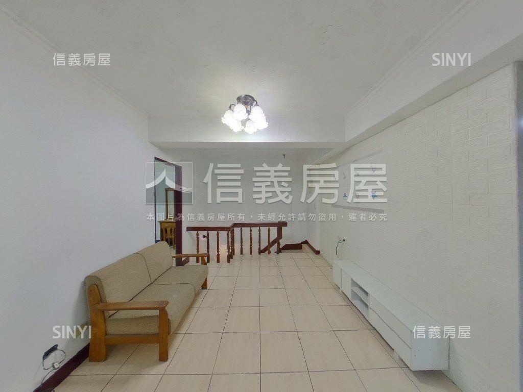 幽靜樓中樓好停車房屋室內格局與周邊環境