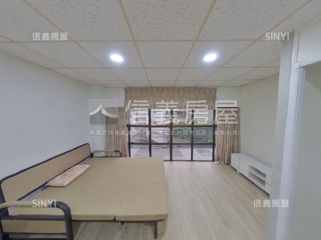 幽靜樓中樓好停車房屋室內格局與周邊環境