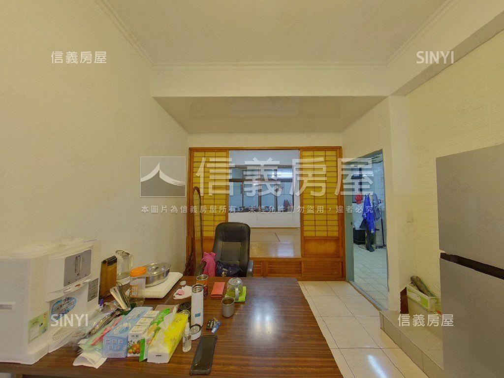 幽靜樓中樓好停車房屋室內格局與周邊環境