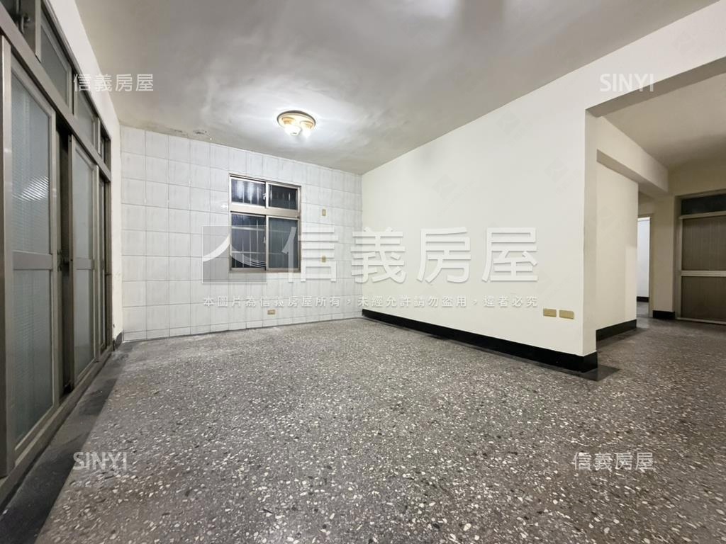 潭美學區住三用地公寓二樓房屋室內格局與周邊環境