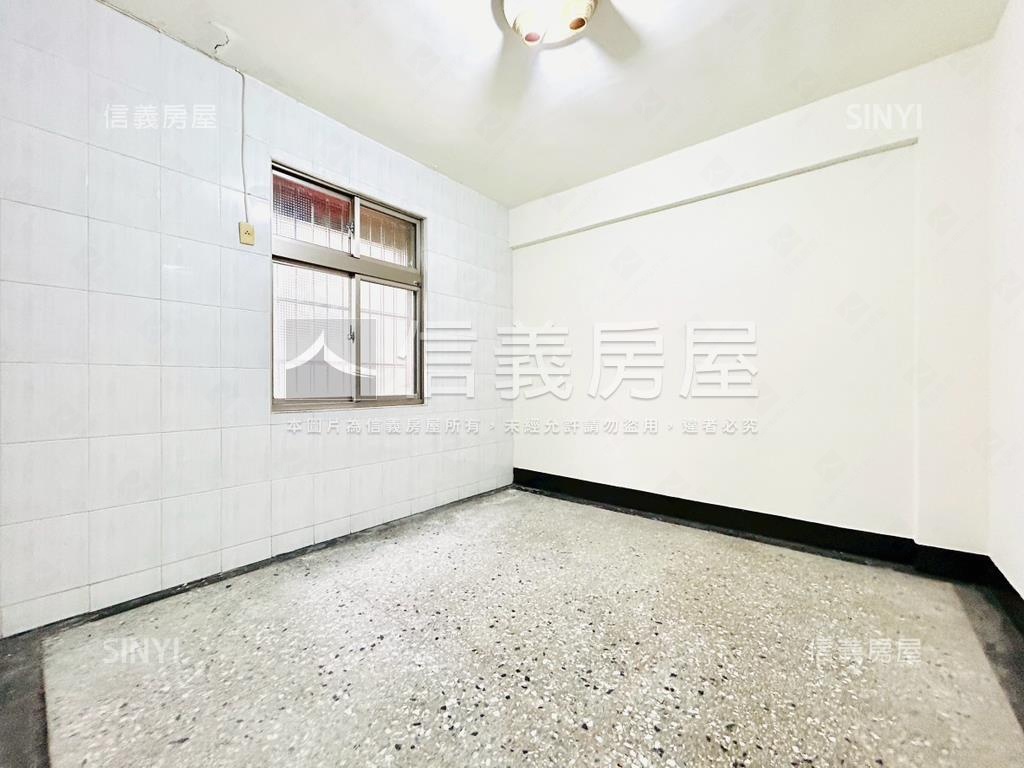 潭美學區住三用地公寓二樓房屋室內格局與周邊環境