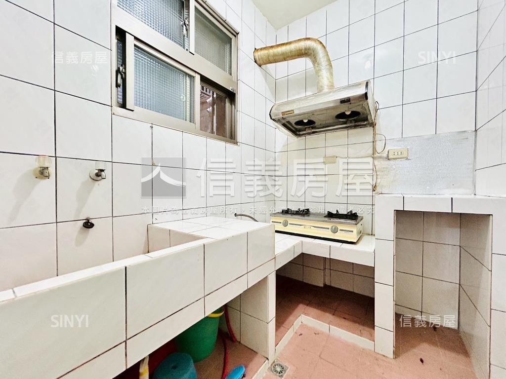 潭美學區住三用地公寓二樓房屋室內格局與周邊環境