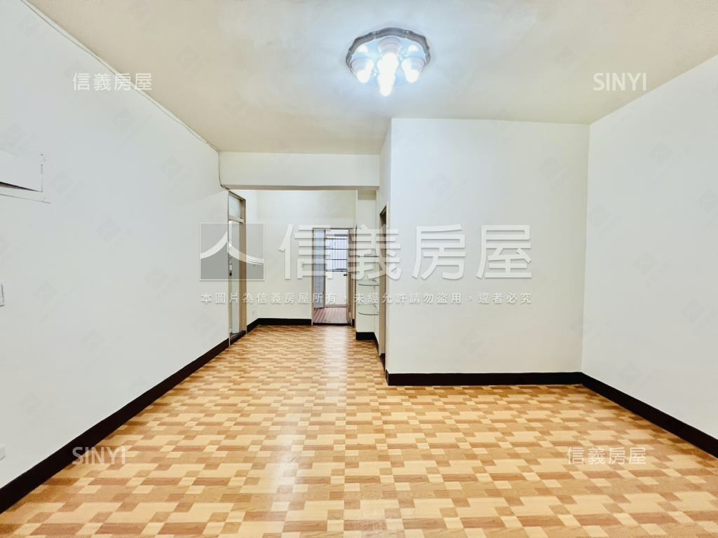 民利街稀有低總價大空間房屋室內格局與周邊環境