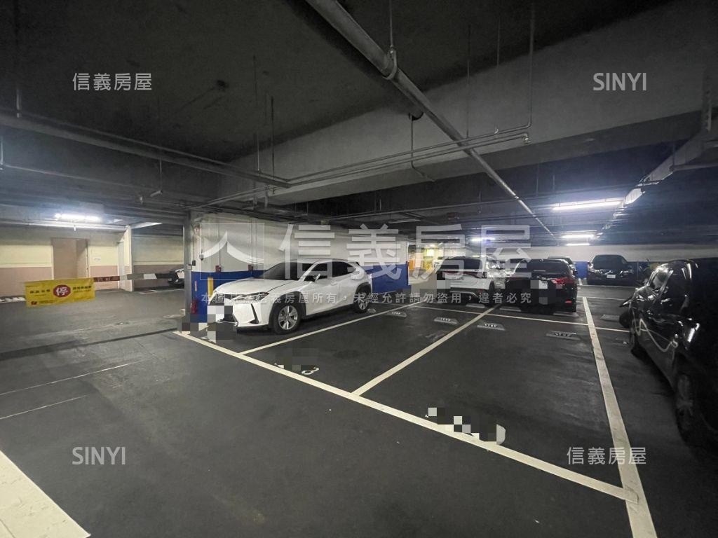 美河市稀有高樓河景房屋室內格局與周邊環境