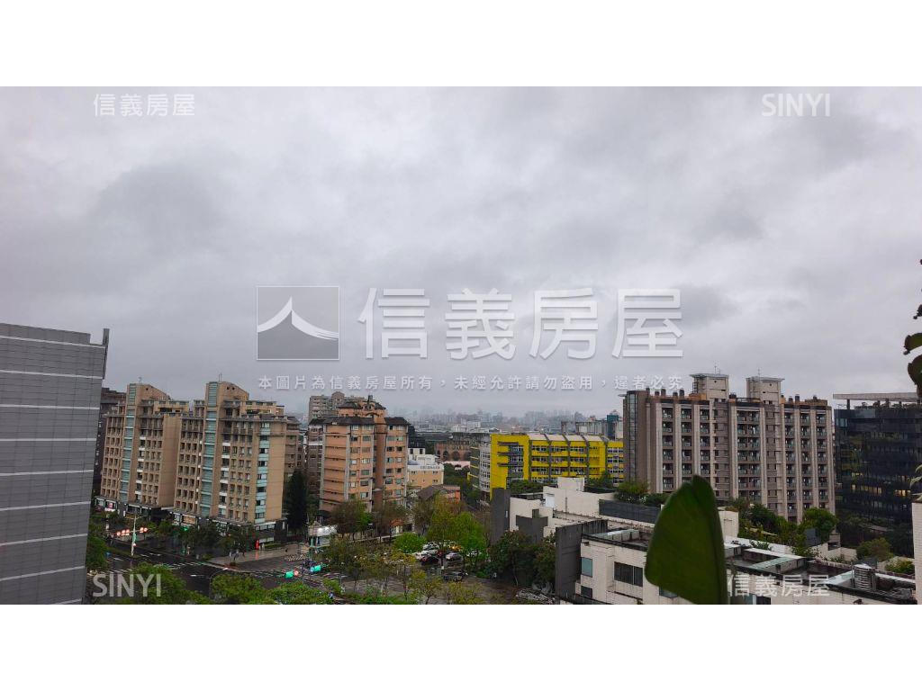 內科堤頂高樓美辦房屋室內格局與周邊環境