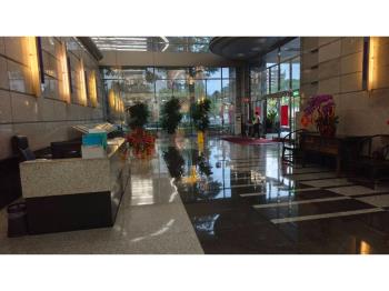 內科堤頂高樓美辦