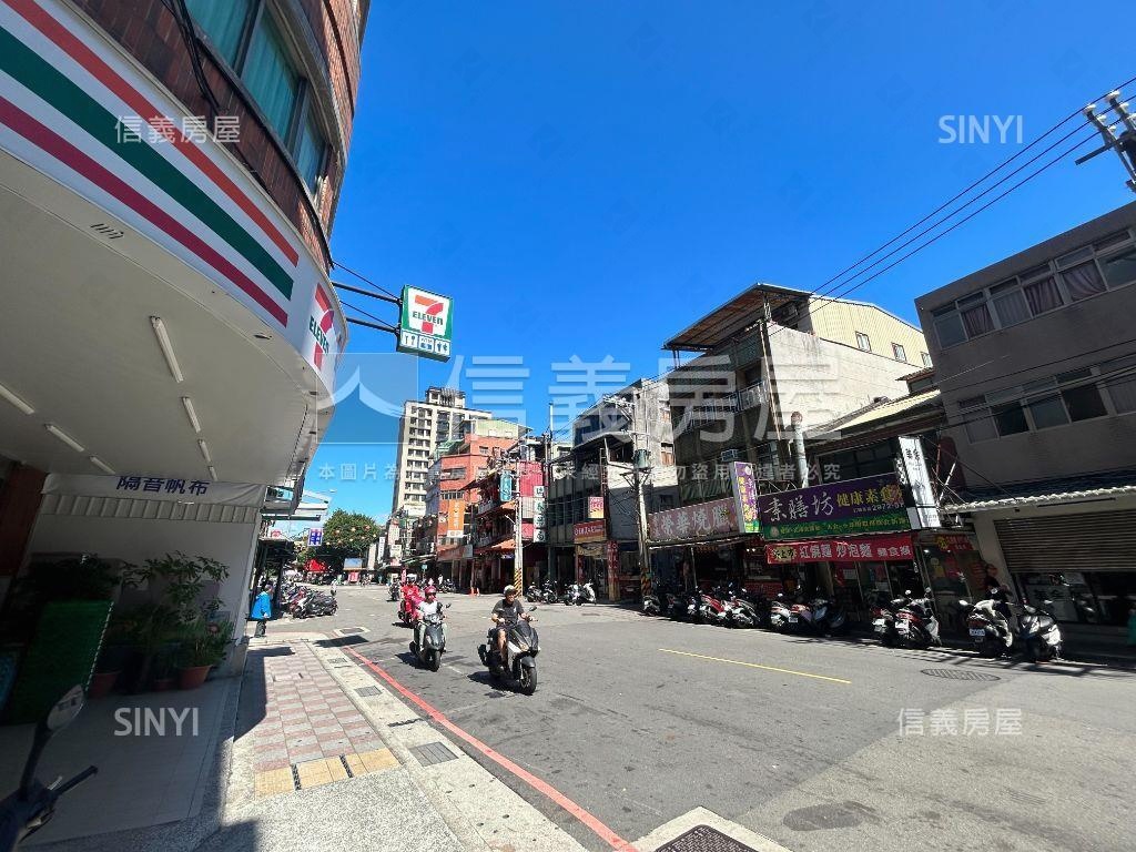 及第金站稀有露臺戶房屋室內格局與周邊環境