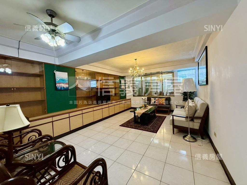 正裕農路挑高樓店房屋室內格局與周邊環境