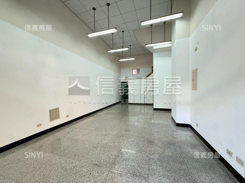 正裕農路挑高樓店房屋室內格局與周邊環境