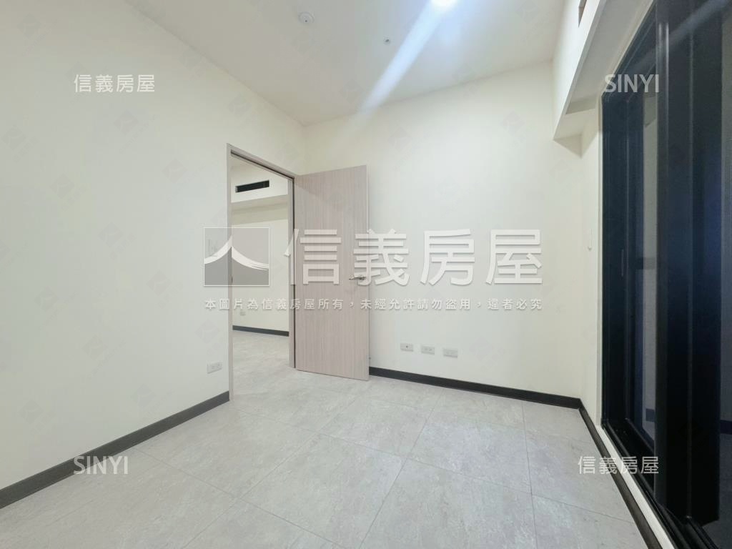 愛情河左岸精選兩房房屋室內格局與周邊環境