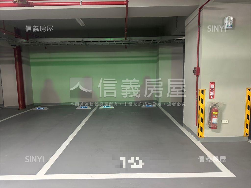 逢甲１０１溫馨美妝附車位房屋室內格局與周邊環境