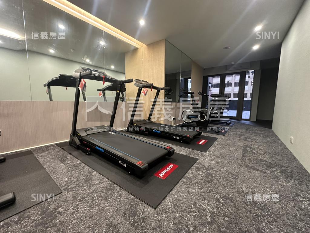 逢甲１０１溫馨美妝附車位房屋室內格局與周邊環境