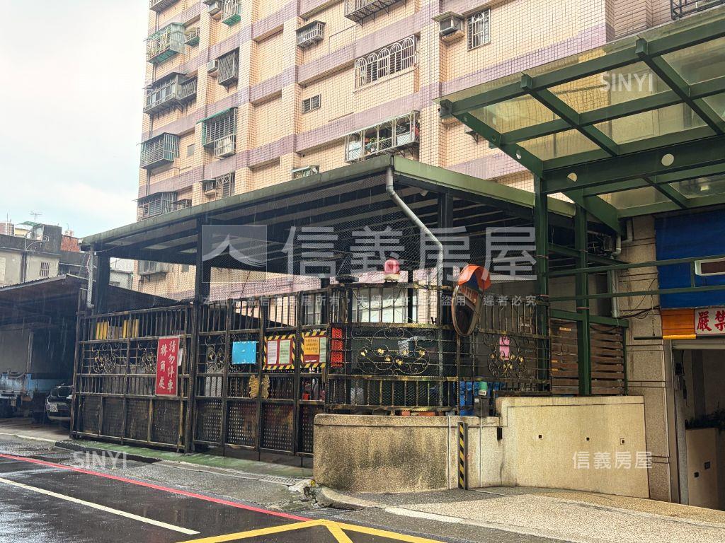 世紀凱悅三房車位房屋室內格局與周邊環境