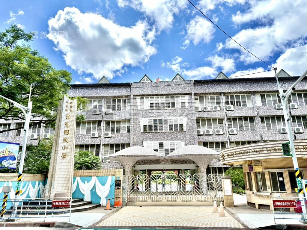 家麒文化★４房雙車位房屋室內格局與周邊環境