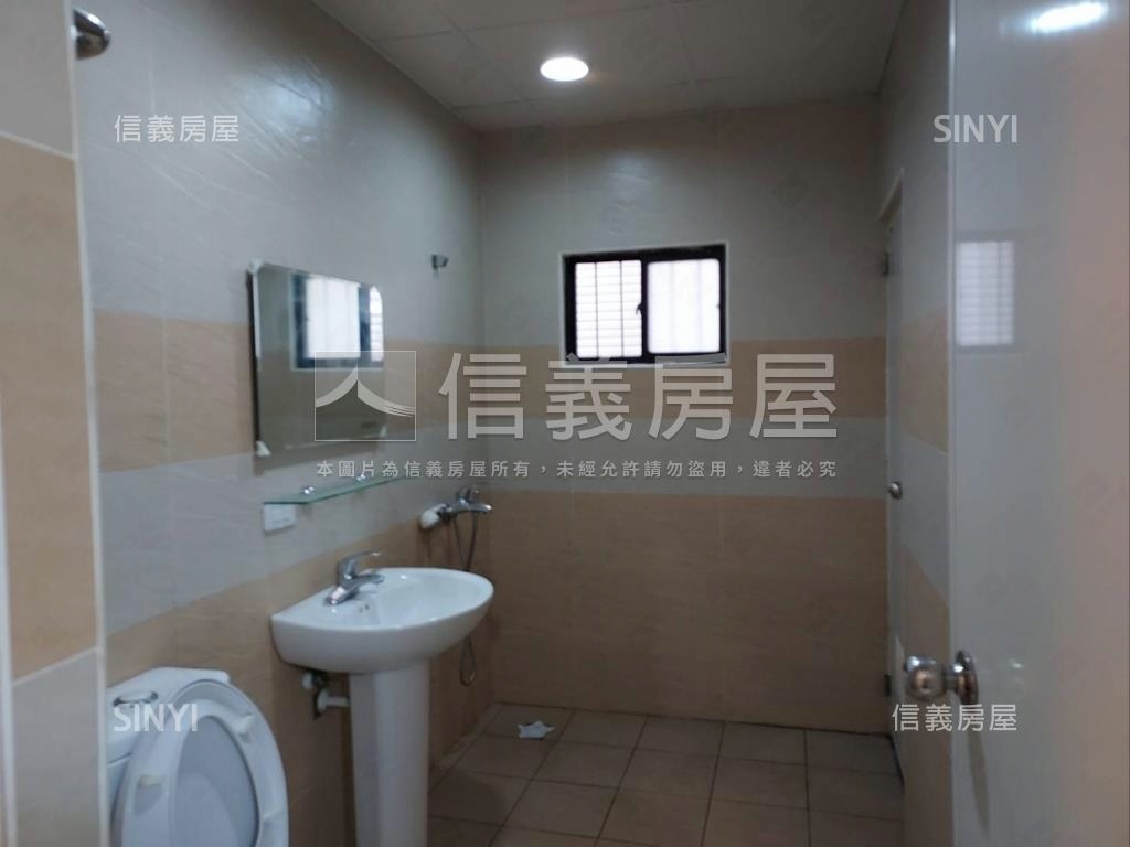 慈文國中旁文青美透天房屋室內格局與周邊環境