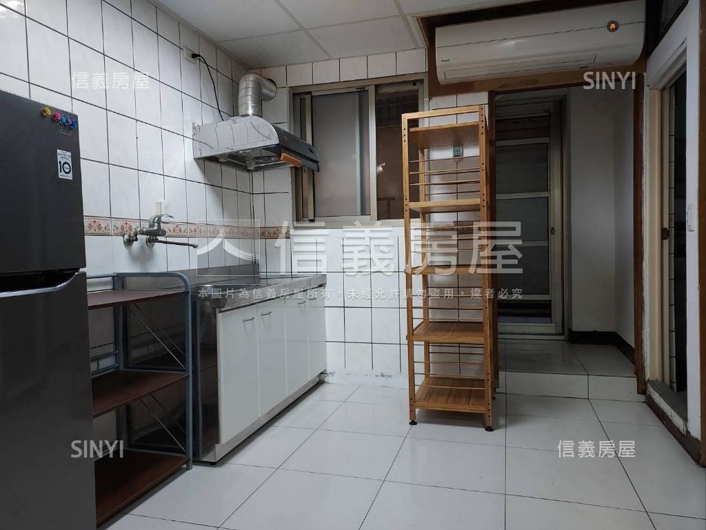 慈文國中旁文青美透天房屋室內格局與周邊環境