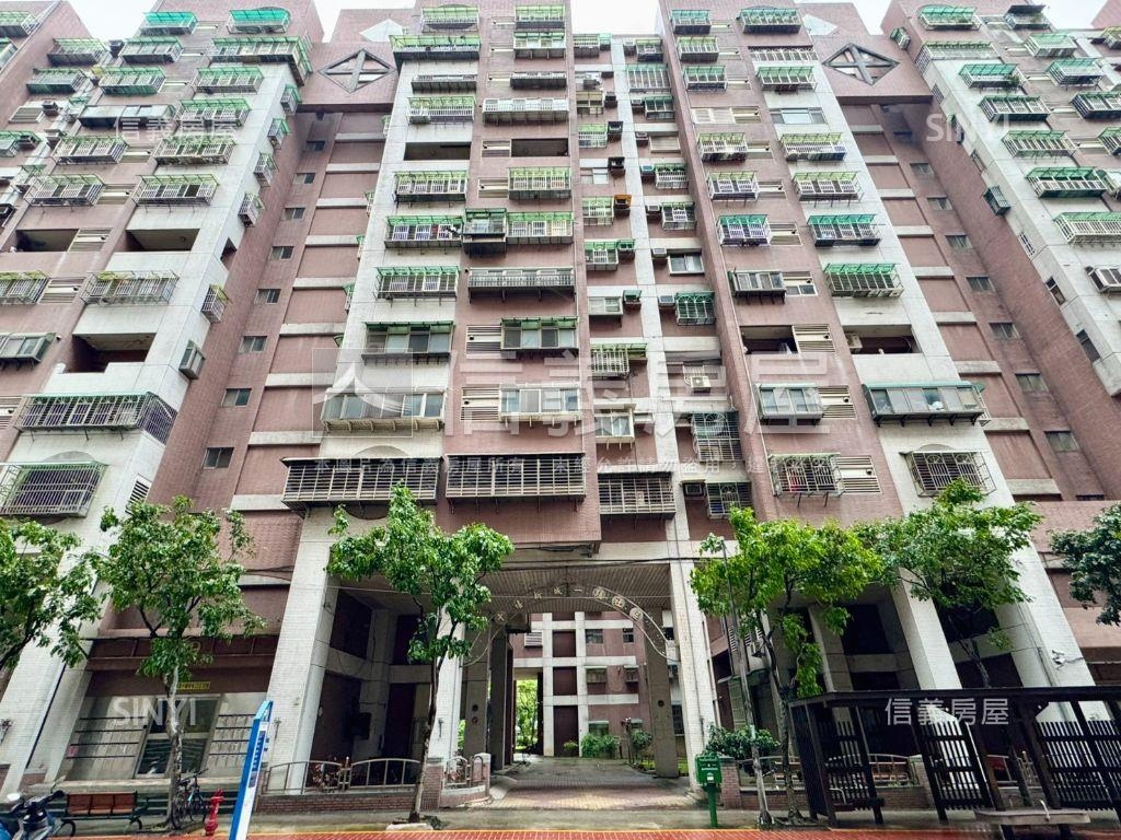 千禧新城·前後陽台次頂樓房屋室內格局與周邊環境