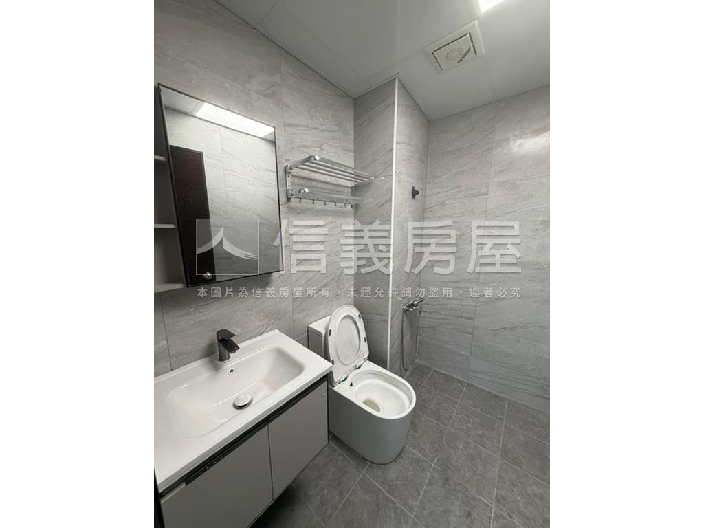 車站旁四套房新整理透天房屋室內格局與周邊環境