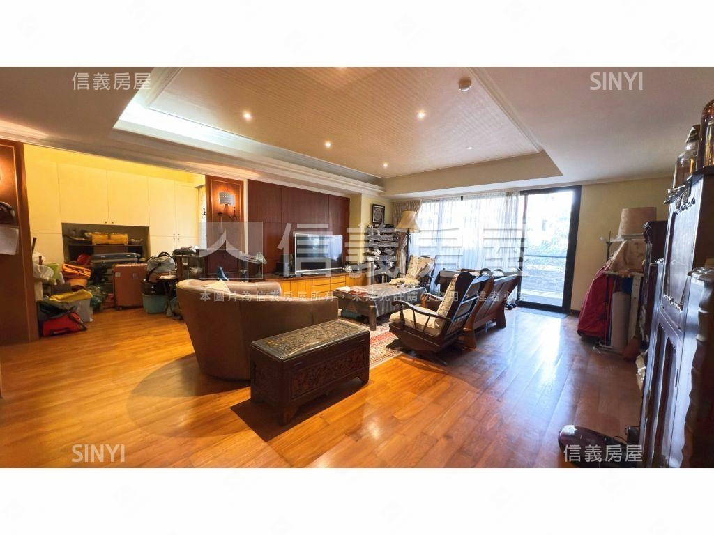 麥克阿瑟！大露臺四房平車房屋室內格局與周邊環境