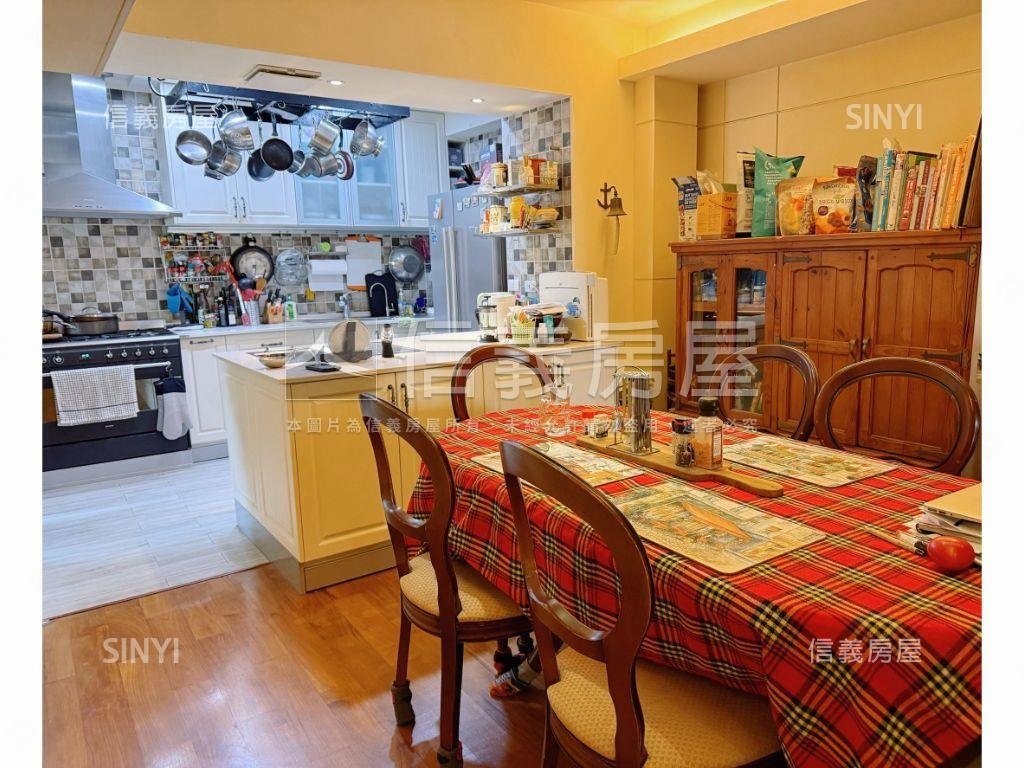 麥克阿瑟！大露臺四房平車房屋室內格局與周邊環境