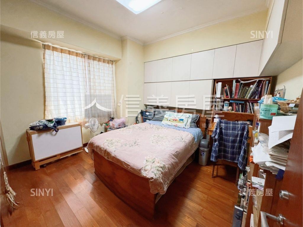 麥克阿瑟！大露臺四房平車房屋室內格局與周邊環境