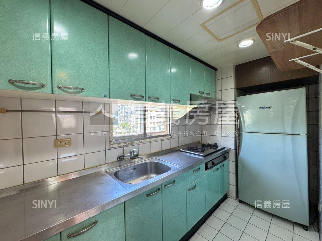 春色滿園Ω凱旋大地房屋室內格局與周邊環境