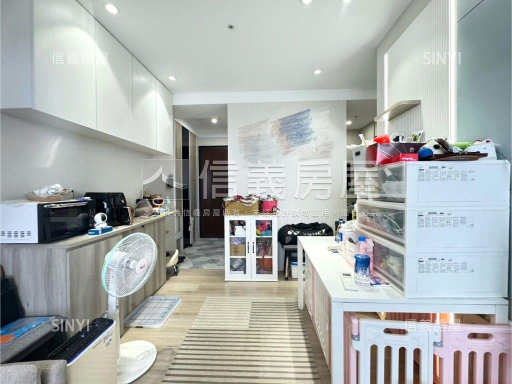 精美捷運景觀邊間兩房車位房屋室內格局與周邊環境