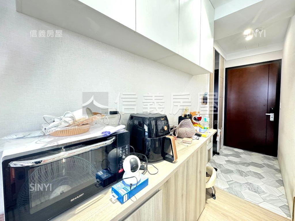 精美捷運景觀邊間兩房車位房屋室內格局與周邊環境