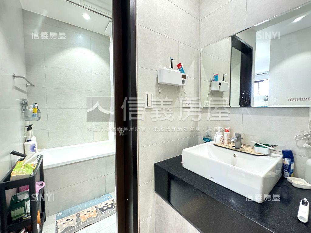 精美捷運景觀邊間兩房車位房屋室內格局與周邊環境