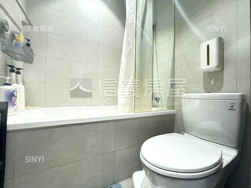 精美捷運景觀邊間兩房車位房屋室內格局與周邊環境