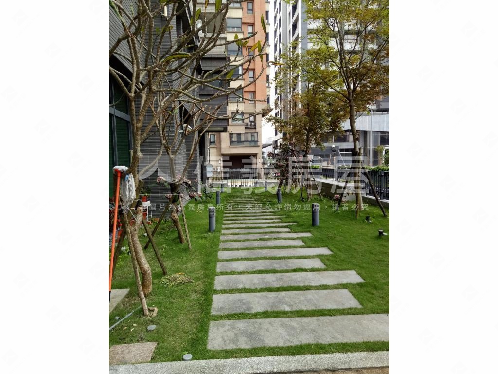 公園敦品清新美妝三房房屋室內格局與周邊環境