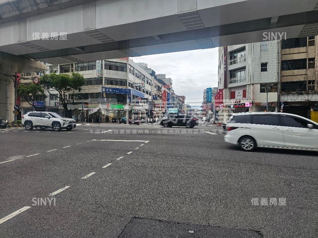 ＶＶＳ１高樓充電車位房屋室內格局與周邊環境