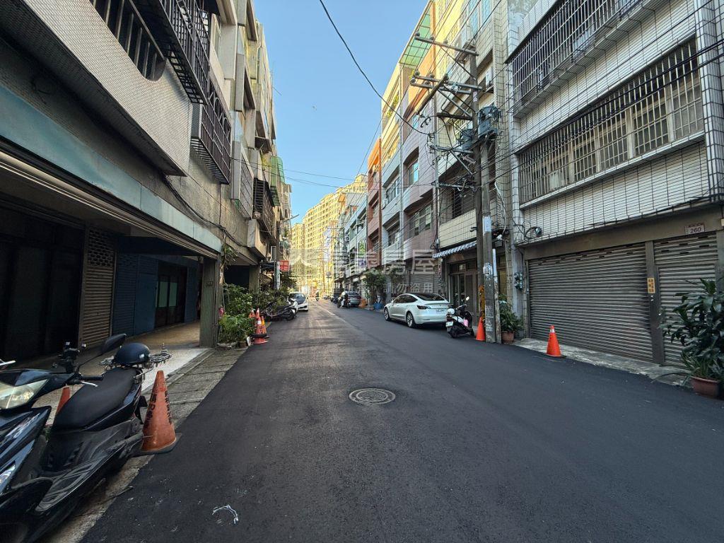 近Ａ２２站隔套收租美寓房屋室內格局與周邊環境