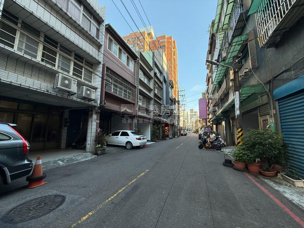 近Ａ２２站隔套收租美寓房屋室內格局與周邊環境