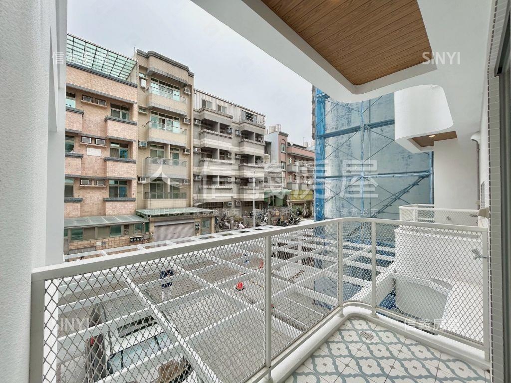 雲峰２Ｂ三房邊間美屋房屋室內格局與周邊環境