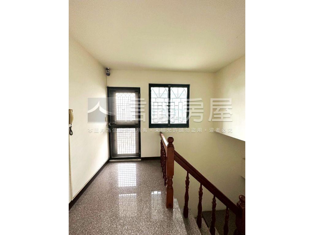 酷１１期大面寬雙店面房屋室內格局與周邊環境