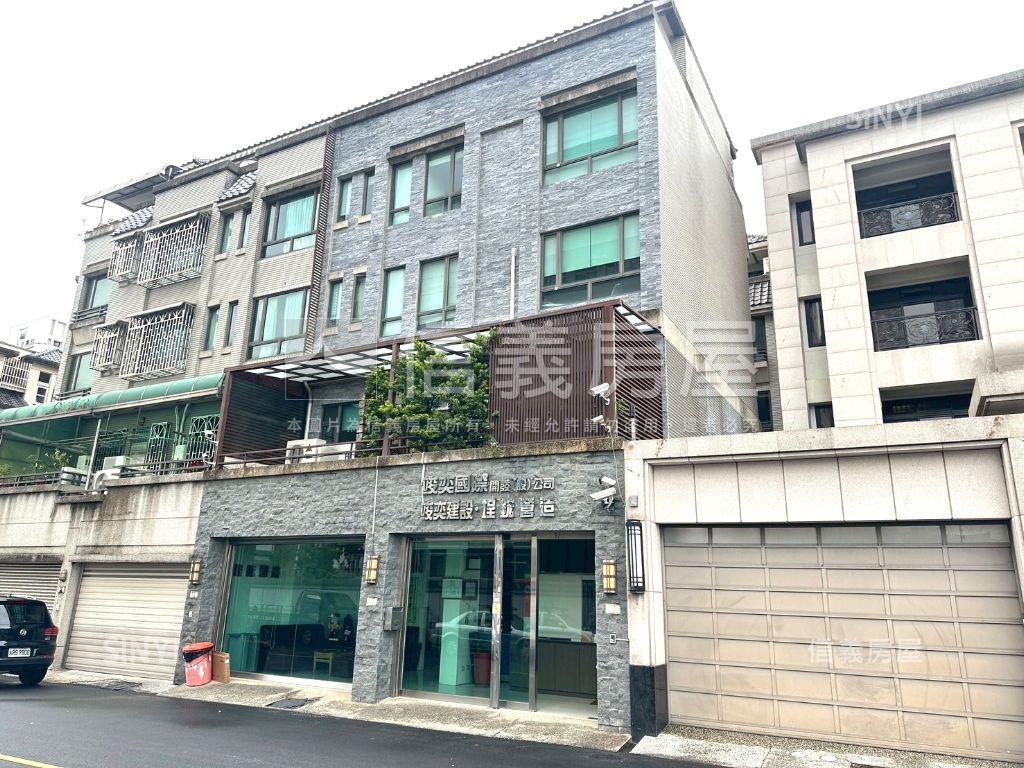 酷１１期大面寬雙店面房屋室內格局與周邊環境