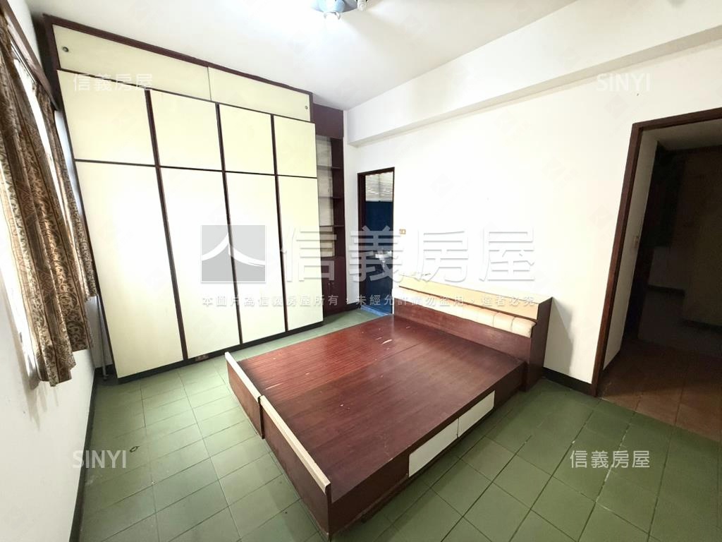 市府文教正三房房屋室內格局與周邊環境