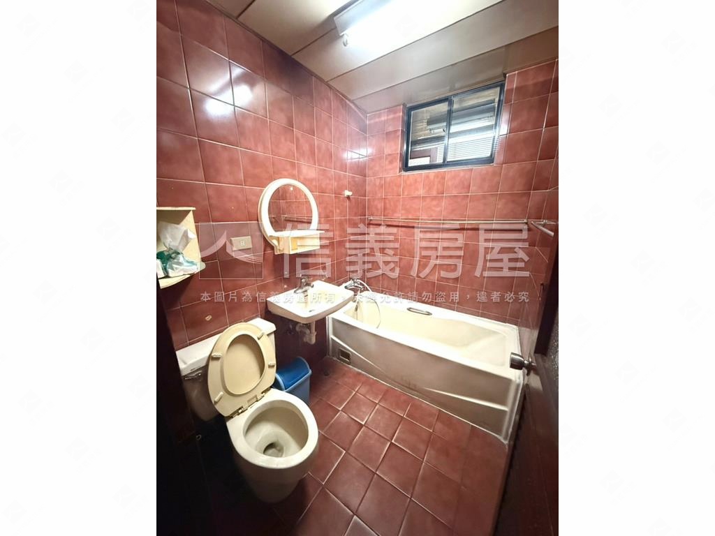 市府文教正三房房屋室內格局與周邊環境