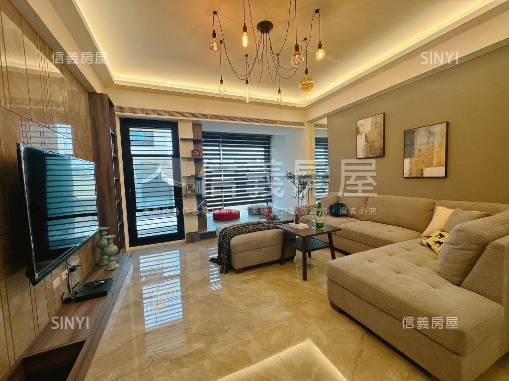南區新成屋面寬車墅房屋室內格局與周邊環境
